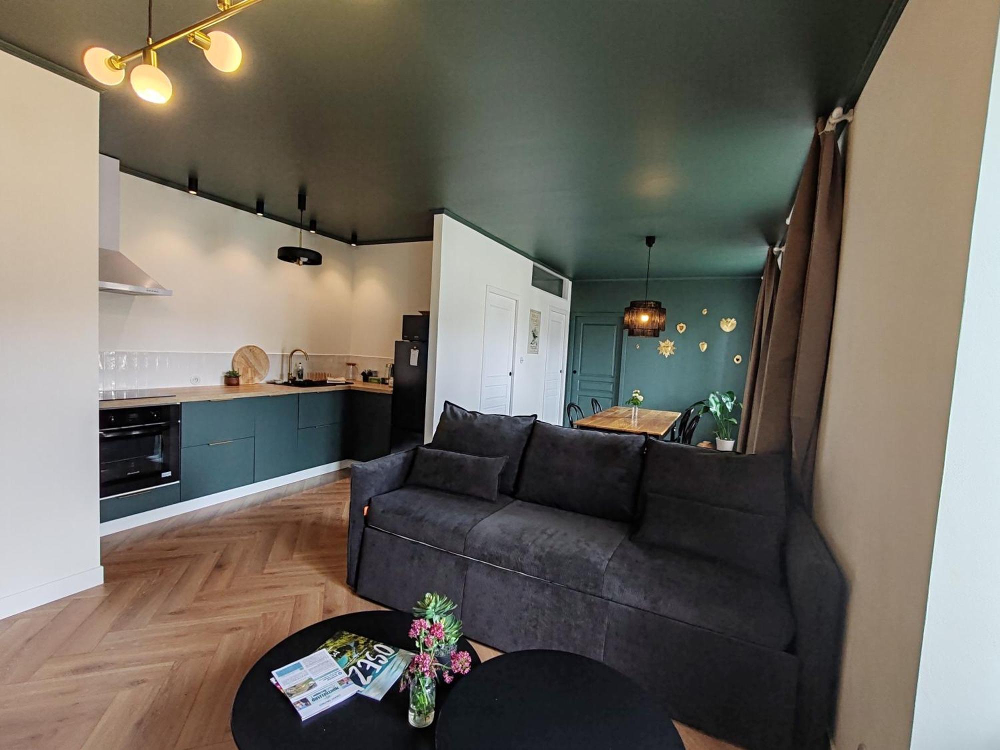 L'Oiseau Vert Montbeliard Phòng bức ảnh